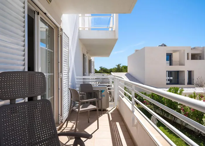 Unique Coastal De Apartament *