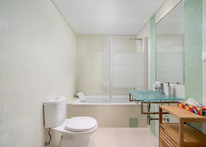 Unique Coastal De Apartament